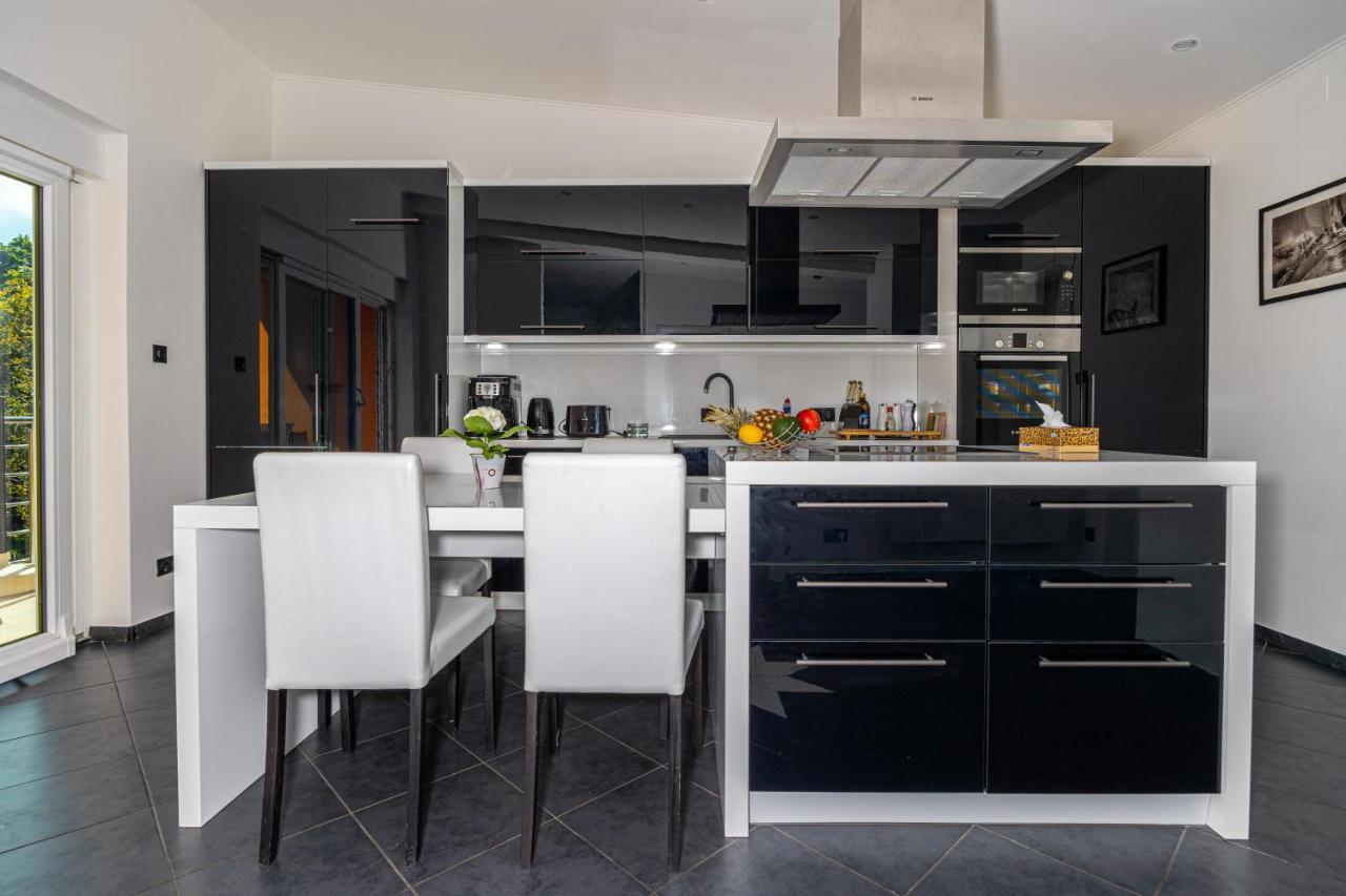 Apartments Marija Брибир Екстериор снимка